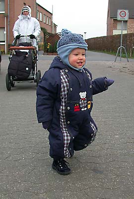 2002-12-08-03