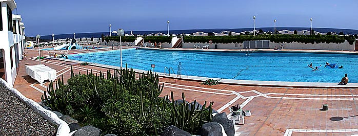schwimmbad_pano